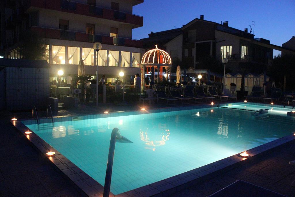 Hotel Casadei Fano Dış mekan fotoğraf
