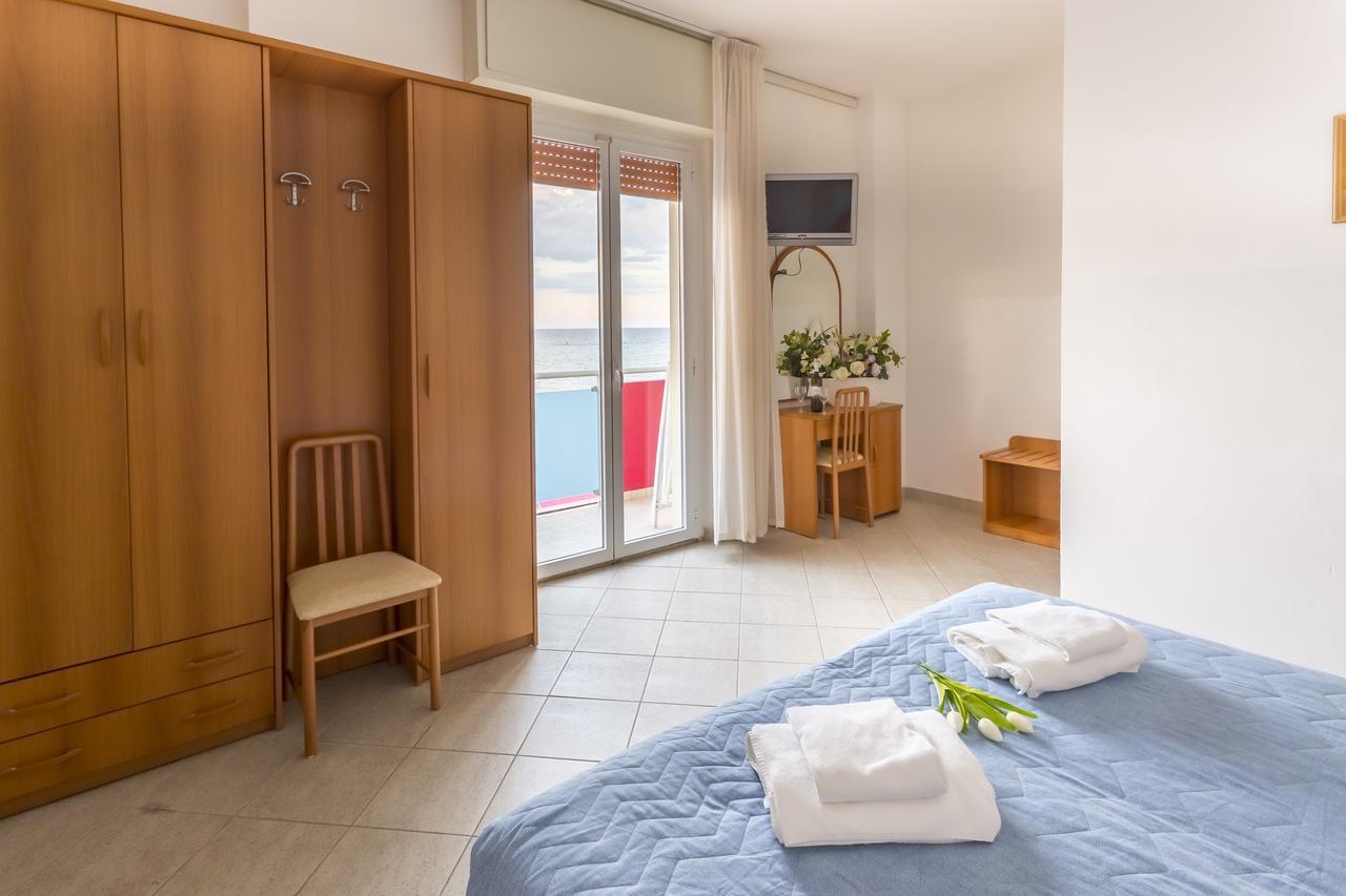 Hotel Casadei Fano Dış mekan fotoğraf