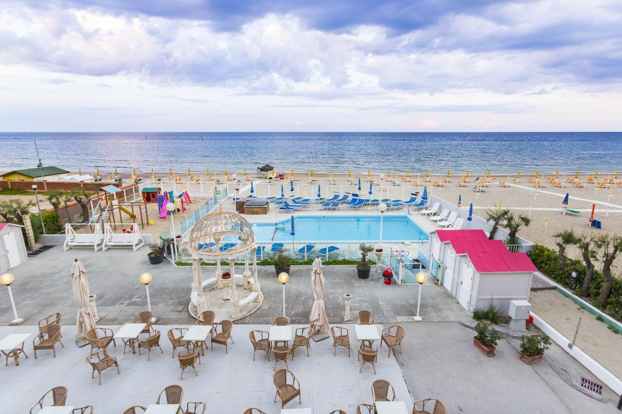 Hotel Casadei Fano Dış mekan fotoğraf